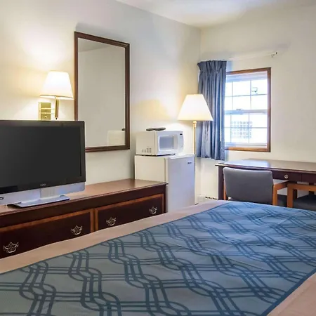Econo Lodge St Albans Town